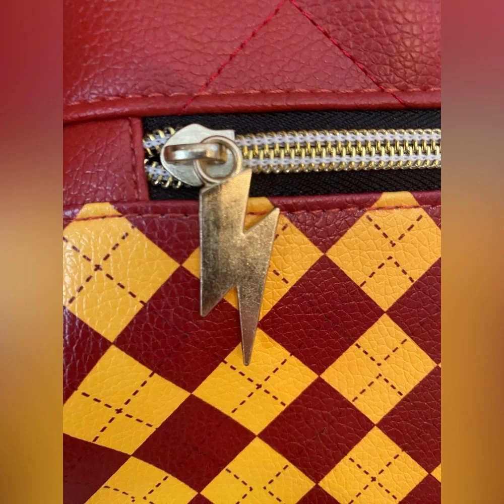 Harry Potter Gryffindor Mini Backpack Red, faux leather Mint Condition